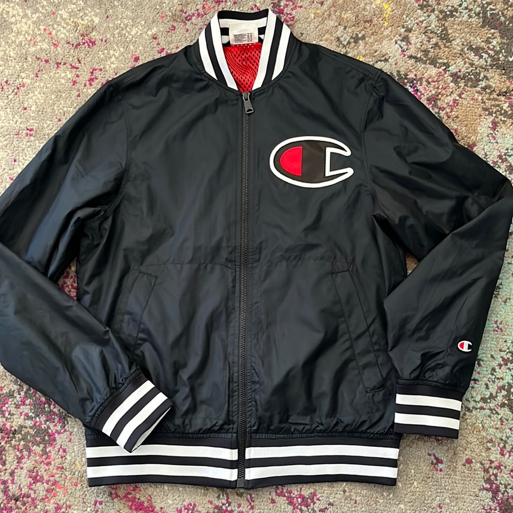 Men’s Champion zip up jacket small